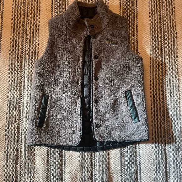 Patagonia Jackets & Blazers - Patagonia reversible vest